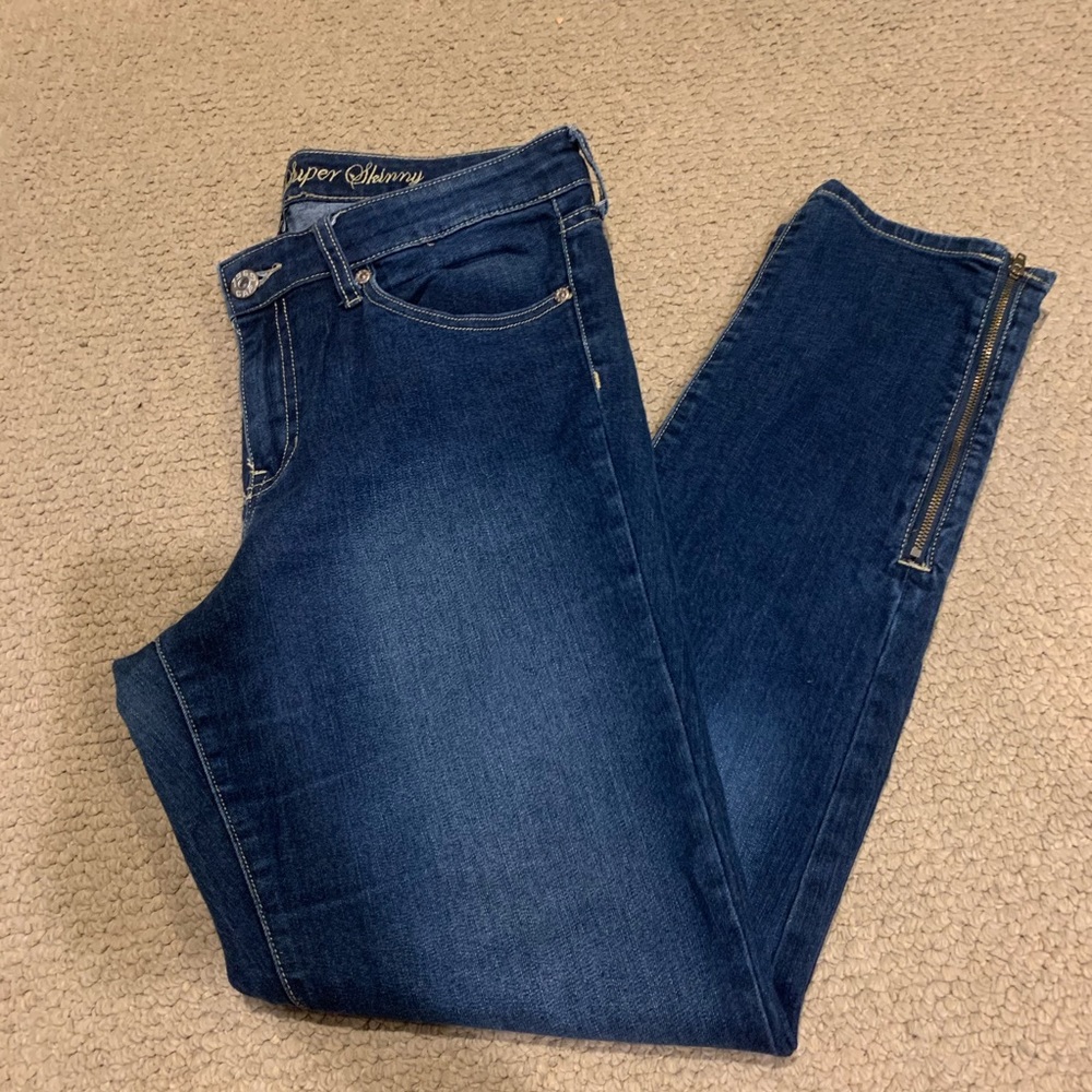 Women’s Gap Super Skinny zipper ankle Jeans